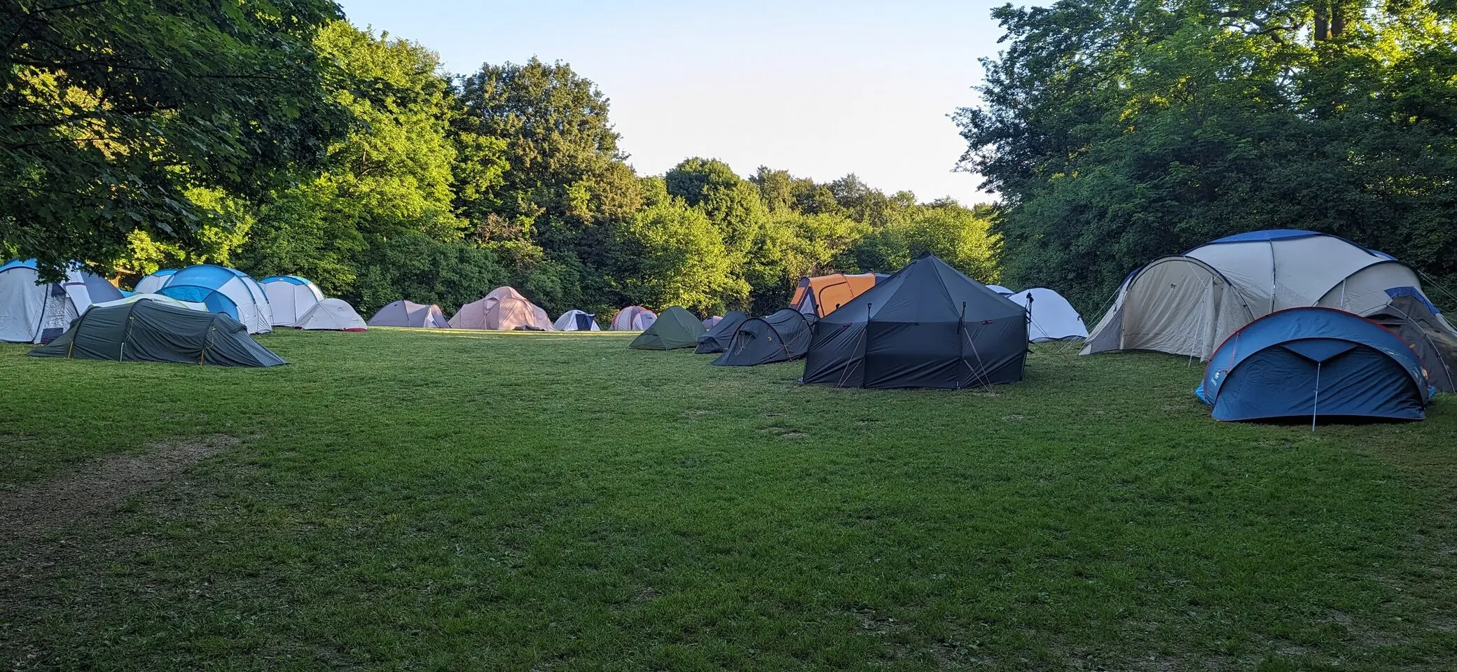 Zelte auf dem Ithzeltplatz | © Sascha Veeh