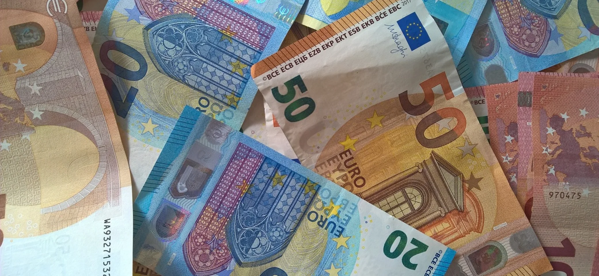 Euroscheine | © pixabay / Christoph Meinersmann